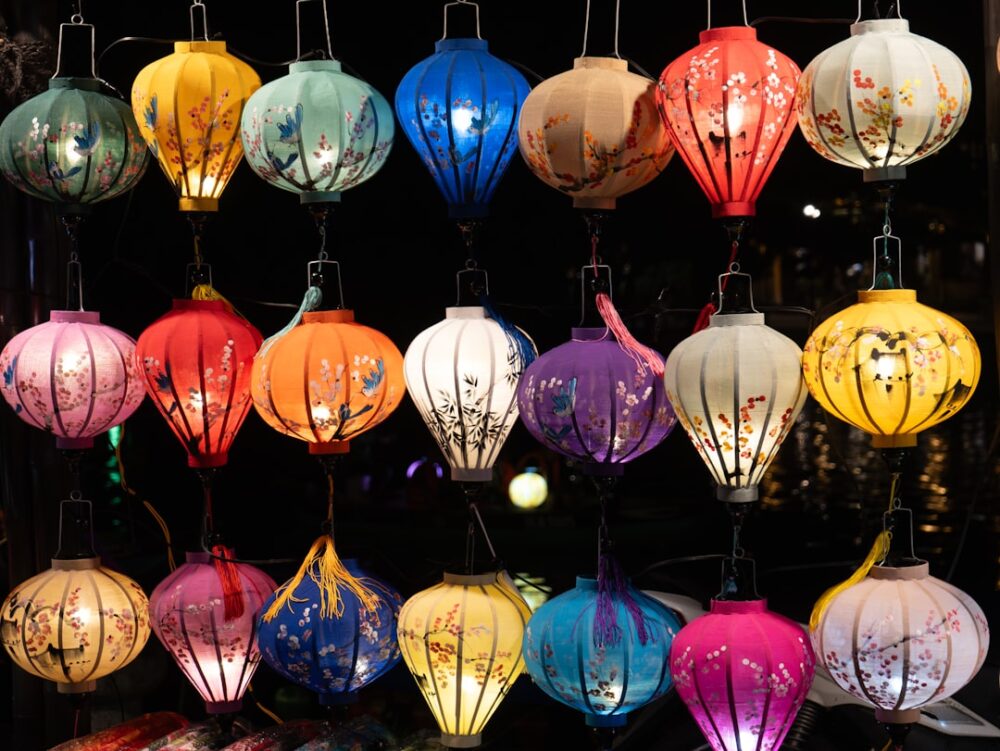 vietnam silk lantern souvenir