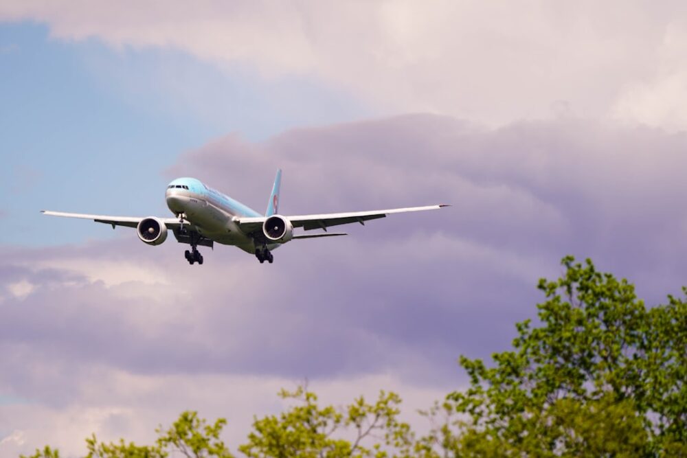 korea airport runway airplane