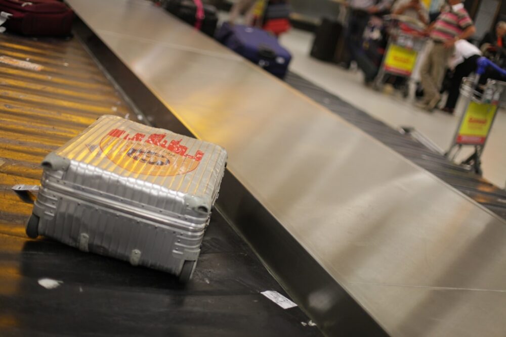 airport luggage carry suitcase warning