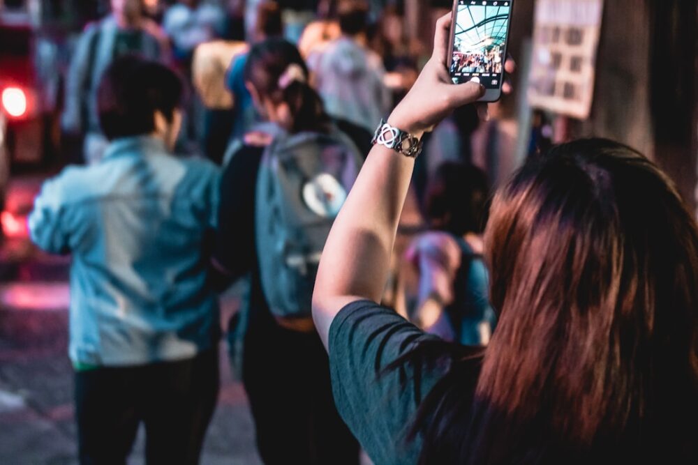 smartphone scam social media warning philippines