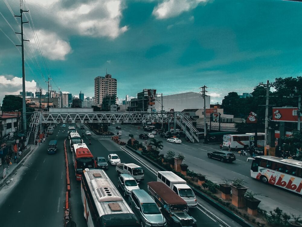 manila traffic congested road philippines