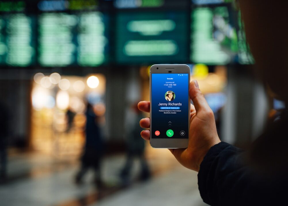 smartphone email registration travel
