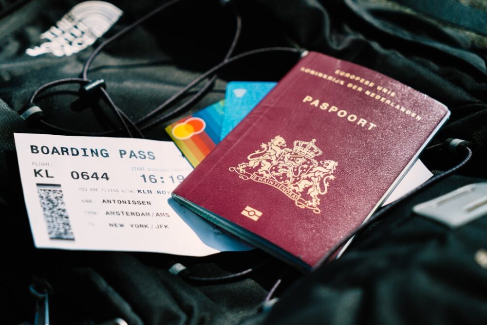 passport luggage travel checklist
