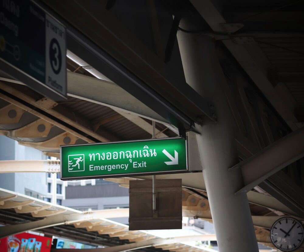 thailand emergency phone embassy contact